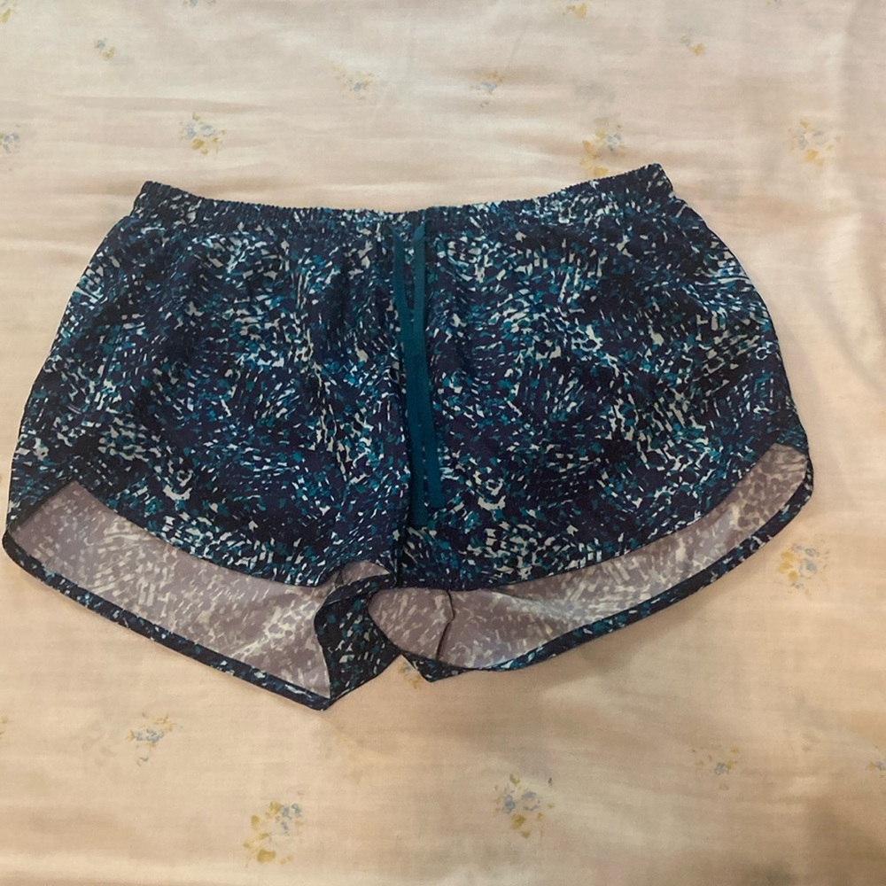 Old Navy active Go-Dry shorts